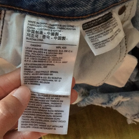 Destroyed vintage Levi’s - Picture 10 of 11